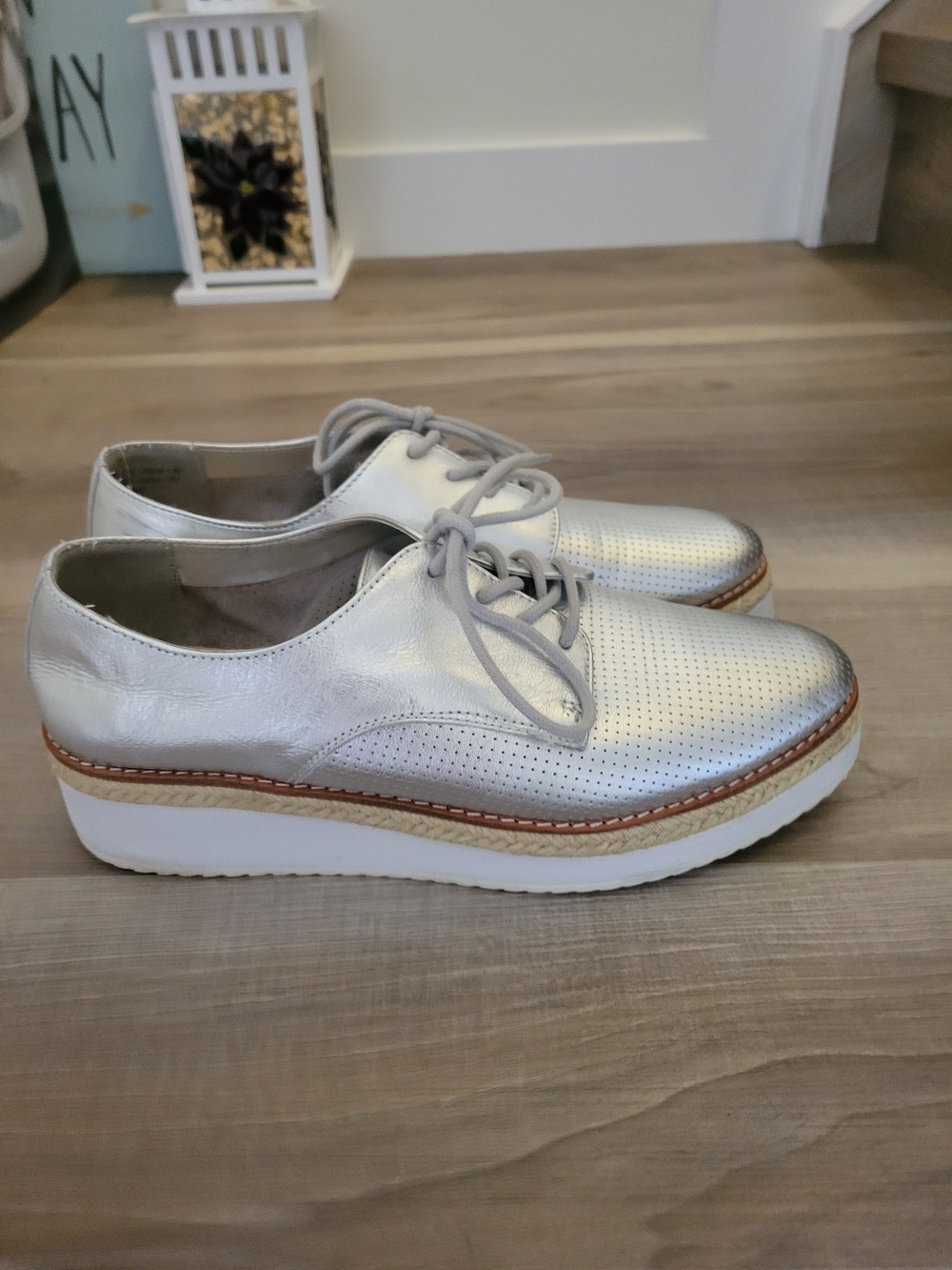 Aldo Women Genuine Leather Metallic Silver Lace-Up Platform Oxford Shoes Size 8